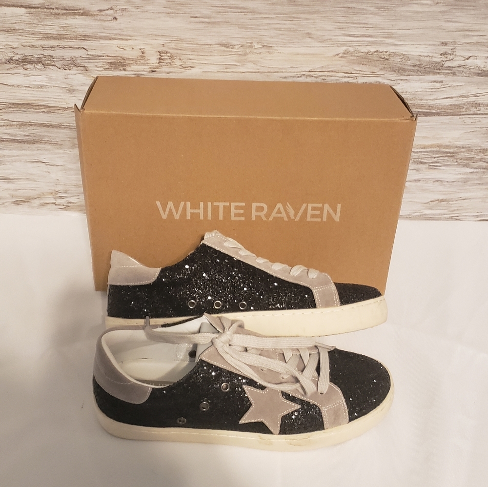 White Raven Vici collection sneakers